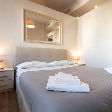 Via Torino Apartment 1 Милано Екстериор снимка