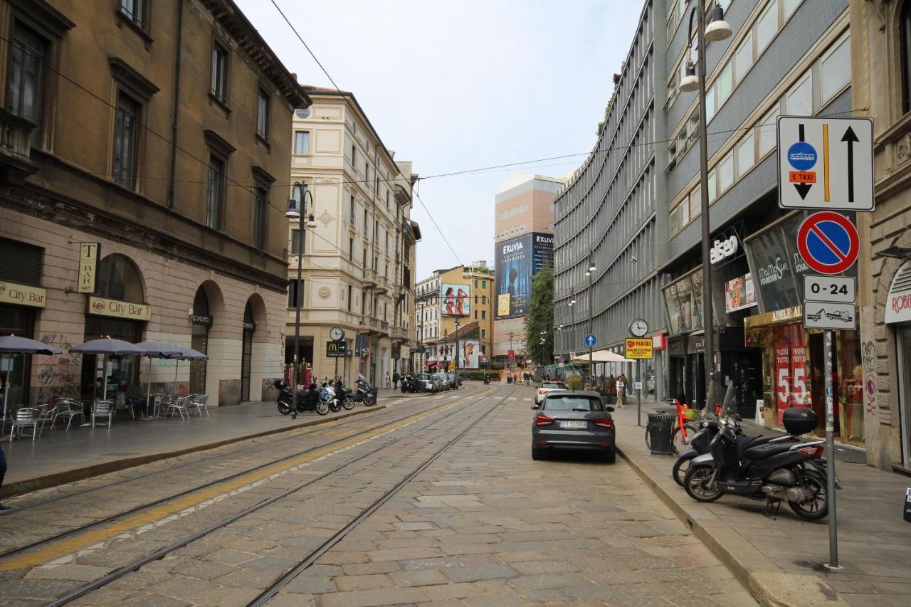 Via Torino Apartment 1 Милано Екстериор снимка
